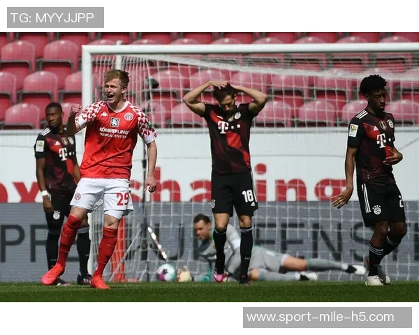 瓦茨克分析与赫内斯鲁梅尼格关系恶化原因及拜仁积分差距影响